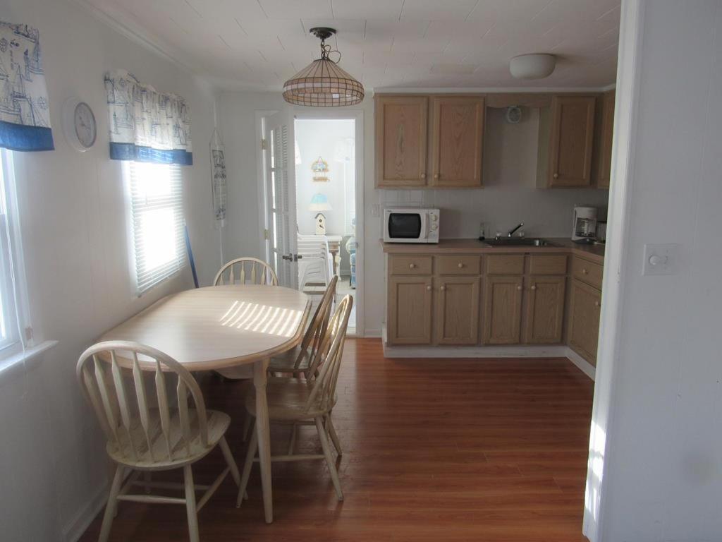 Nice Size Duplex Steps To The Beach Apartment Brant Beach Bagian luar foto